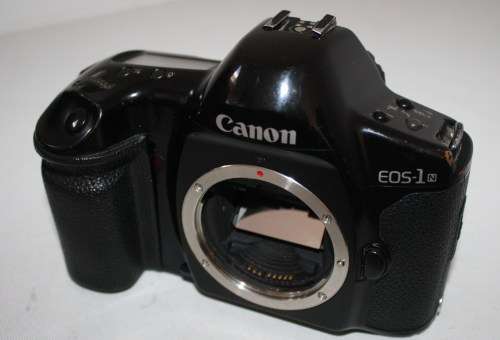 **Canon EOS 1-N** 35mm SLR "Professional/Amateur Body.