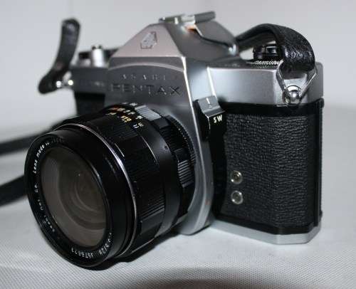 Pentax Spotmatic**SP**SLR 35mm..Super-Takumar1:3.5\28 Lens,M42 screw mount,plus Pentax Filter