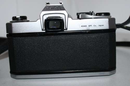 Pentax Spotmatic**SP**SLR 35mm..Super-Takumar1:3.5\28 Lens,M42 screw mount,plus Pentax Filter