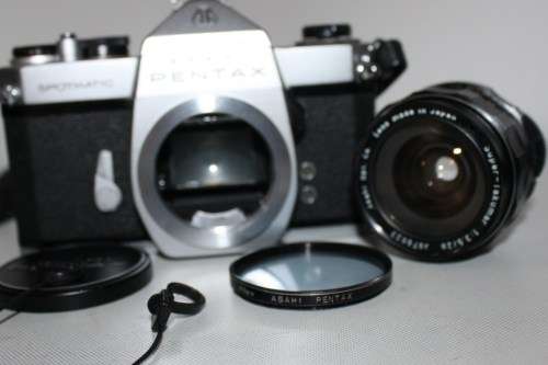 Pentax Spotmatic**SP**SLR 35mm..Super-Takumar1:3.5\28 Lens,M42 screw mount,plus Pentax Filter