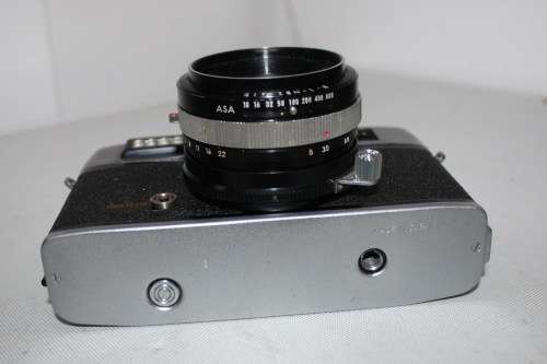 **Taron Vic**35mm Camera..Taronar 1:2.8 45mm Lens..Shutter Fires..