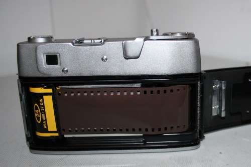 **Taron Vic**35mm Camera..Taronar 1:2.8 45mm Lens..Shutter Fires..