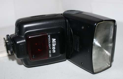 **Nikon Speedlight Sb-25** with Instruction Manual and Bag