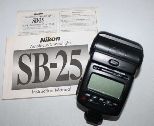 **Nikon Speedlight Sb-25** with Instruction Manual and Bag