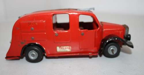 Tri-Ang-Minic**Pre War Fire Engine**No 62 ME....Condition..As per Photos