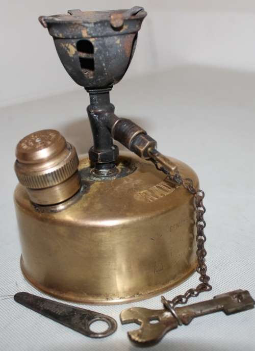 Radius**Primus/Camping Stove**No 42..Made in Sweden..In Original "Holder"