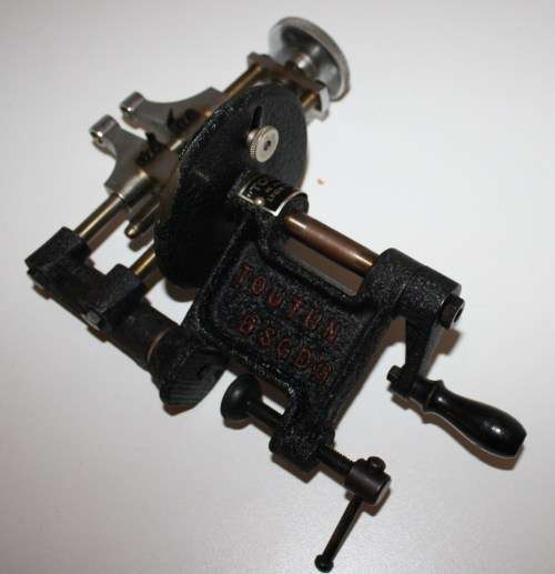 **Watchmakers Toutun "B S G D G."Crystal Trimming Tool**