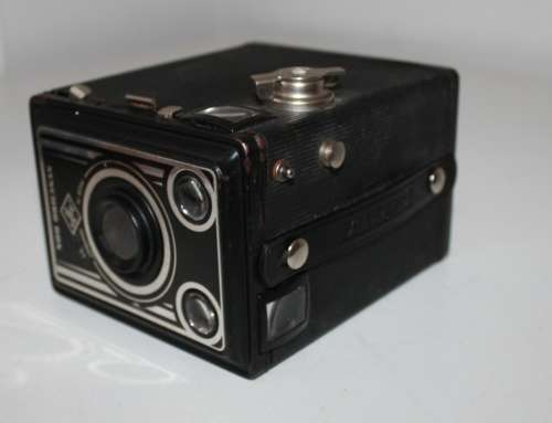 **Agfa Synchro Box** Camera..6x9...2x1/4  3x1/4 As per Photos(roll film still in camera)
