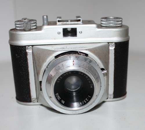 **Steinette 35mm Camera**Made in Germany..Including Case..Shutter Fires.