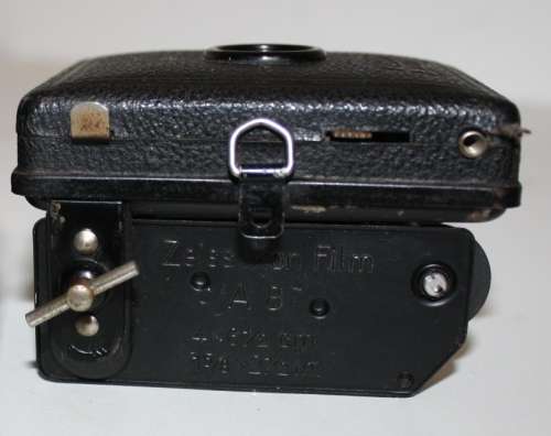 **Zeiss Ikon** Baby Box Tengor.."Zeiss IkonFilm A8"..4x61/2cm...Camera-6x5.5x8cm