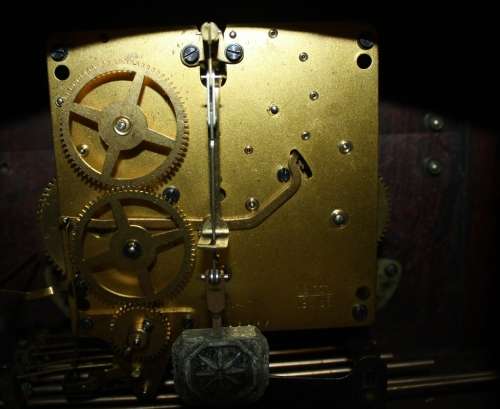 **Mantel Clock**Beautiful Wood Mantel Clock..37cm Wide..22.5cm High' Beautiful Chimes