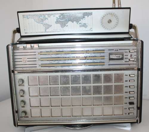 **Philips L6 X 38T** FM-AM-SW 1-4.. De Luxe....Rare Collectable Model.