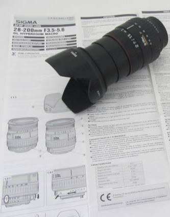 **Sigma AF-MF Zoom 28-200mm1:3.5-5.6 DL HyperZoom Macro-(72) Aspherical IF Lens.