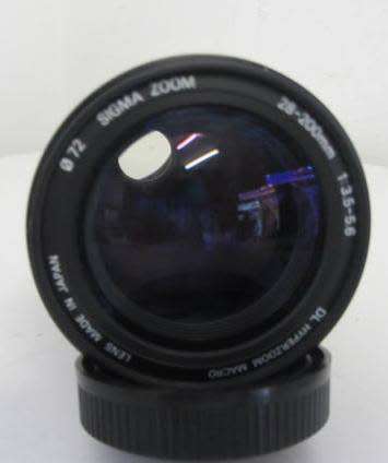 **Sigma AF-MF Zoom 28-200mm1:3.5-5.6 DL HyperZoom Macro-(72) Aspherical IF Lens.