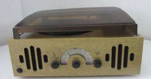 **Record Player**-Shenzhen-3 Speed 33/45/78 with FM/AM Radio....Excellent Condition.