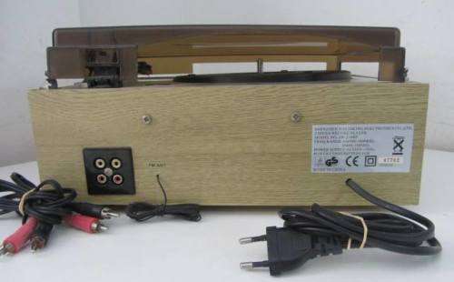 **Record Player**-Shenzhen-3 Speed 33/45/78 with FM/AM Radio....Excellent Condition.