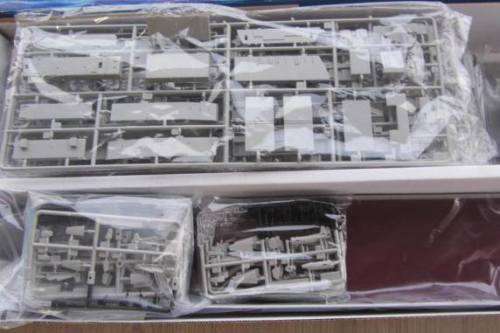 **U.S. Aircraft Carrier CV-10..Yorktown 1944,1:350 Scale..Box 82cm Long-Trumpeter Model.