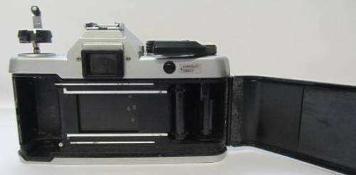 **Yashica FX-7** Yashica ML Zoom 42-75mm 1:3.5-4.5 Lens..Incl UV Haze Filter and Bag