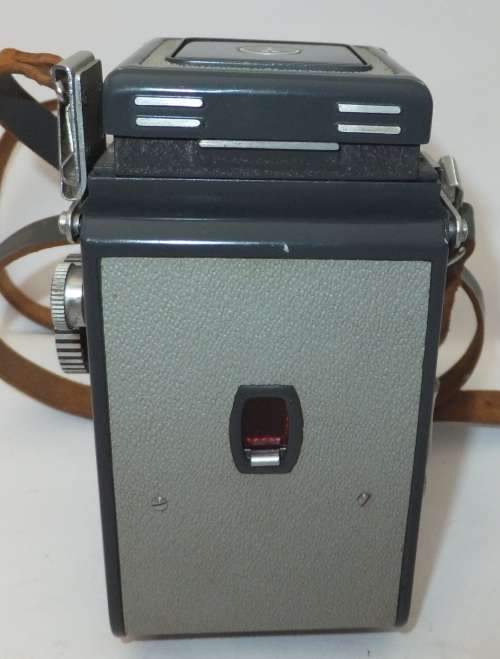 **Yashica-44**Bay Grey TLR Camera-Yashikor f=60mm 1:3.5 Lenses..