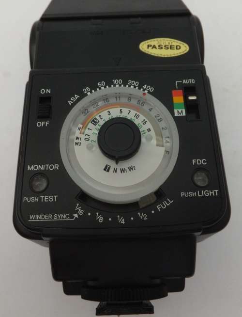 Flash**Minolta Auto 320X**