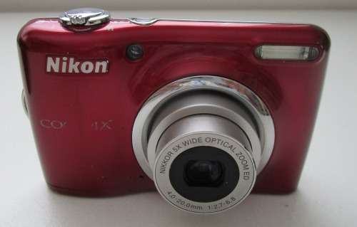 **Nikon Coolpix Digital Camera**...Tested Working....Memory Card Not Included...Incl Bag