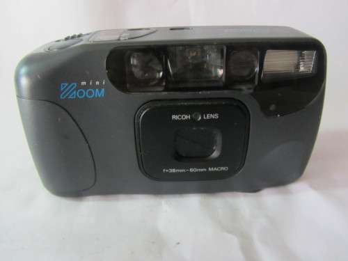 **Boots Mini Zoom**AF Power Zoom-Ricoh f=38-60mm Macro Lens..Timer...Rare Shutter Working.