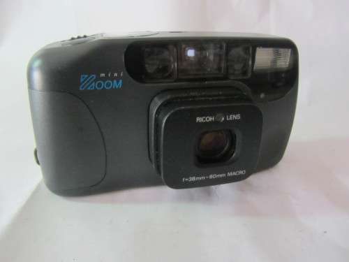 **Boots Mini Zoom**AF Power Zoom-Ricoh f=38-60mm Macro Lens..Timer...Rare Shutter Working.