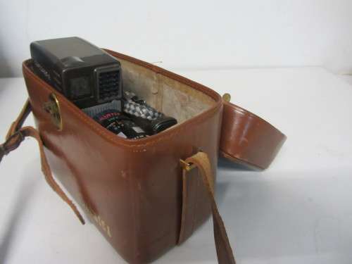 **Yahica 8-E** 8mm Movie Camera....Yashica Zoom 1:2.8 f=12.5-37.5mm Zeica Lens..Turning when Winded.