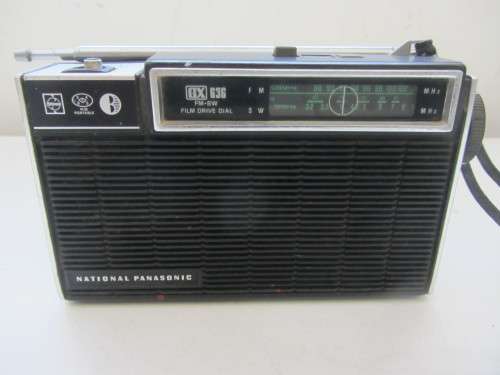 **National Panasonic**Portable Radio FM/SW-GX-636-Switches On-Does Not "Tune"..15.5x9.5cm
