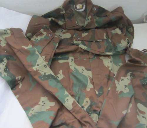 **S.A.D.F.**.."Cactus Clothing"---Camo Overhaul?...Size-RL--Ref 102-1994..As per Photos