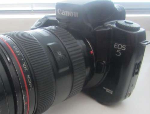 **Canon EOS 5**Semi Professional 35mm Camera.-Canon E.F. Ultrasonic f 2.8 L-28-70mm Lens.