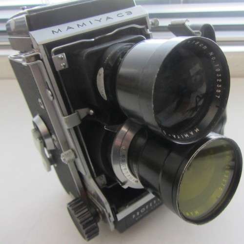 Mamiya C3 Professional Twin Lens TLR Film Camera.Mamiya Sekor 1:4.5 f=18cm Lens