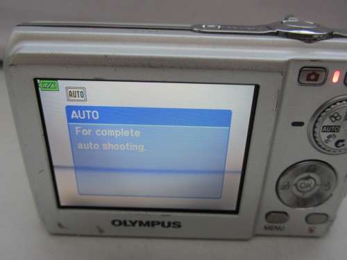 Olympus FE-200 Digital Compact Camera-Excellent Condition-Boxed.