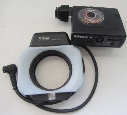 Nikon Macro Speedlight SB-21 with Nikon AS-14 Controller-As per Photos