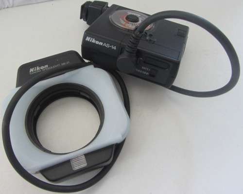 Nikon Macro Speedlight SB-21 with Nikon AS-14 Controller-As per Photos