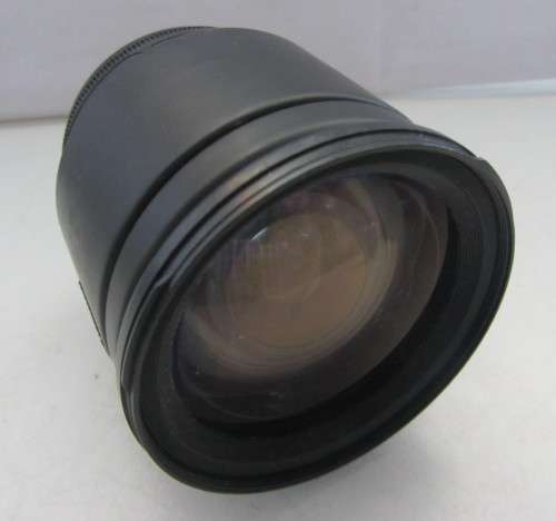 Tamron AF Aspherical 28-200mm f3.5-5.6 Lens-Not 100% clean(slight funges)