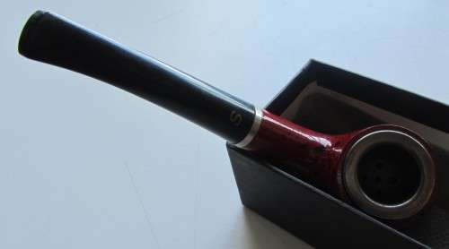 Boxed No `S` Smoking Pipe.