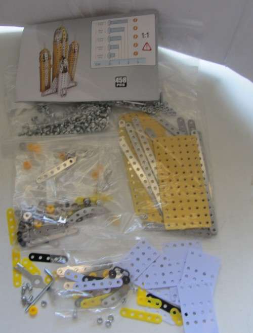 Meccano Rocket Construction Kit International Space Archives.(Not Meccano)