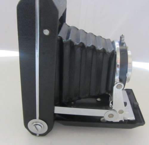 Kodak Six-20 `Dakon Shutter` 100mm Anastar f/6.3 Lens.