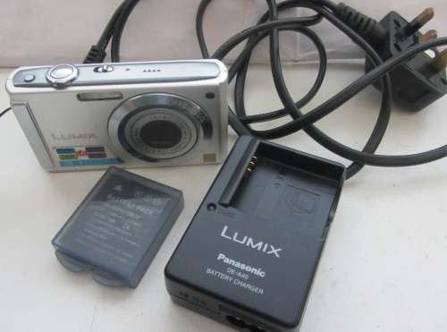 Panasonic DMC fs53 Lumix 8.1 Mega Pixels Digital Camera-Leica Lens-Excellent Condition Incl Charger