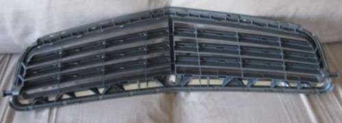 Mercedes Benz Grille W 204(07-10)-Never been Used-Excellent New Condition-As Photos-parts numbers