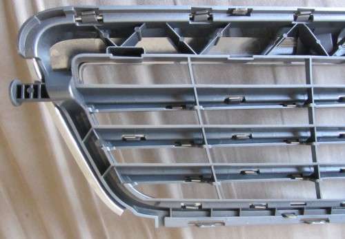 Mercedes Benz Grille W 204(07-10)-Never been Used-Excellent New Condition-As Photos-parts numbers