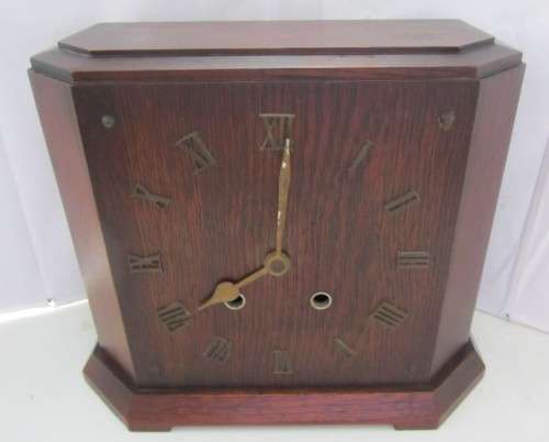 Mantel Clock-Oak Cased-26cm Long/12.5cm Wide/22cm High. With Pendulum-No Key-Not Tested