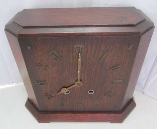 Mantel Clock-Oak Cased-26cm Long/12.5cm Wide/22cm High. With Pendulum-No Key-Not Tested