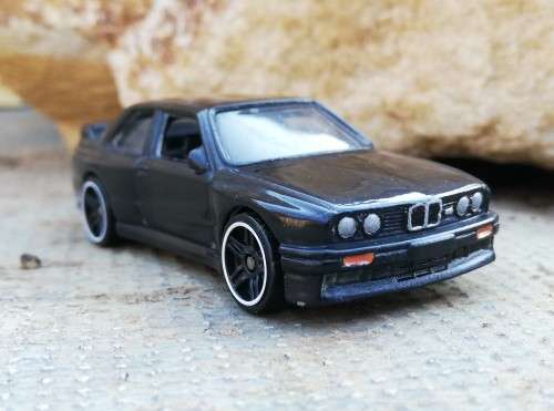 Hotwheels '92 BMW M3 E30 or Custom Paint