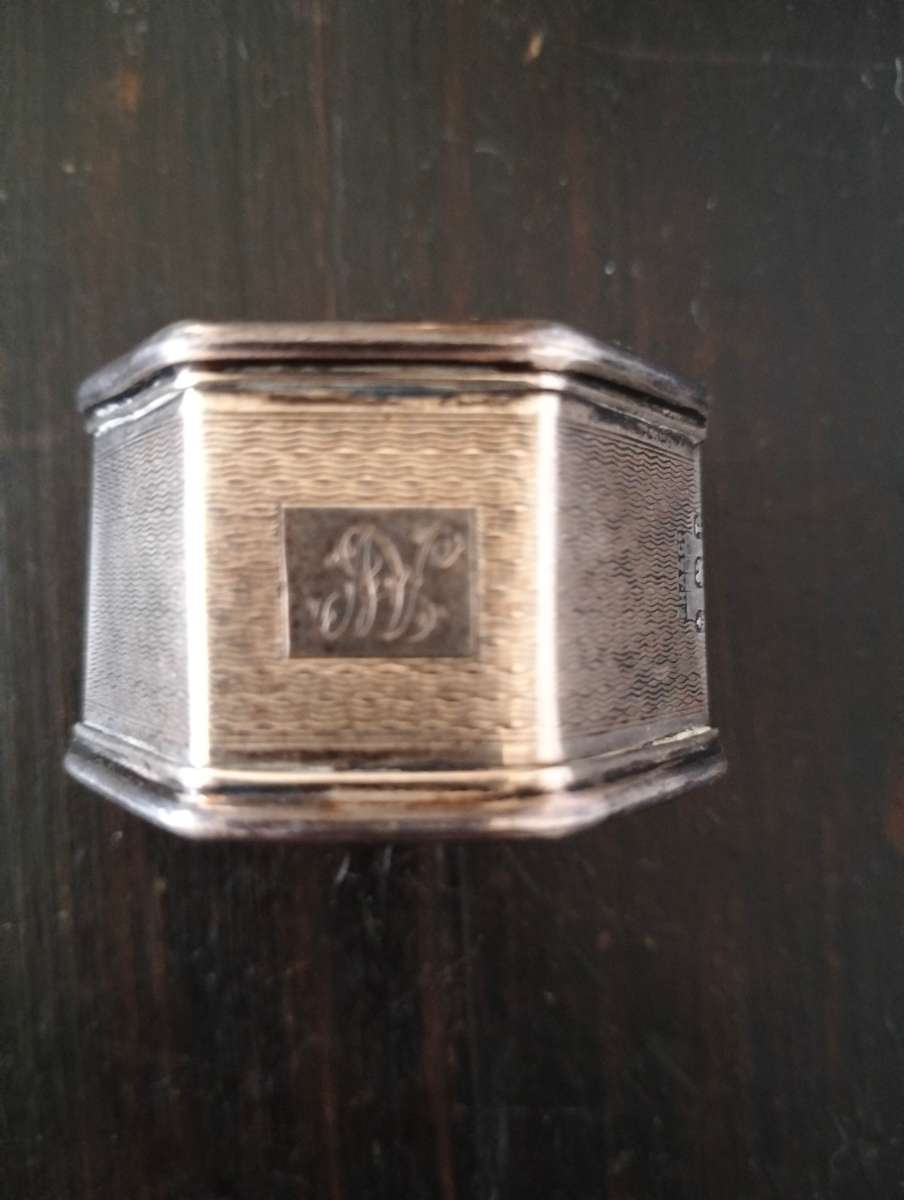 Silver cake lifter and serviette ring