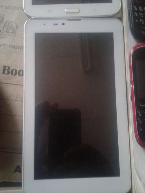 9 Smartphones (Please read description)