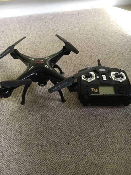 2 Drones for Sale; Hubsan X4 H501ss GPS 1080p HD Camera Drone PLUS a Syma Drone