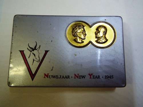 1945...RARE nuwejaar ,new year Tin IN NICE CONDITION