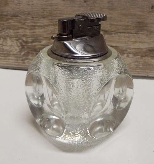 NICE vintage glass table LIGHTER  ,,,